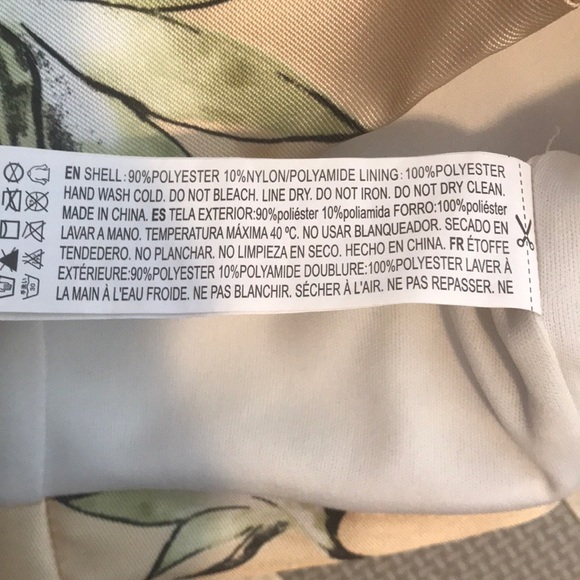 F21 Yellow Crop Top - Picture 4 of 4